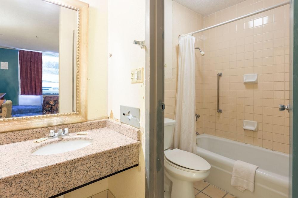 Bossier Inn And Suites Bossier City Eksteriør bilde
